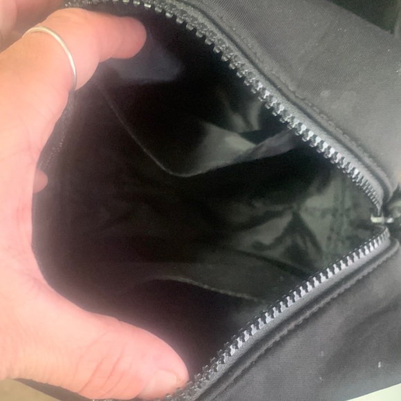 Victoria’s Secret sport cosmetic bag lightly loved three compartments inside - Picture 5 of 5